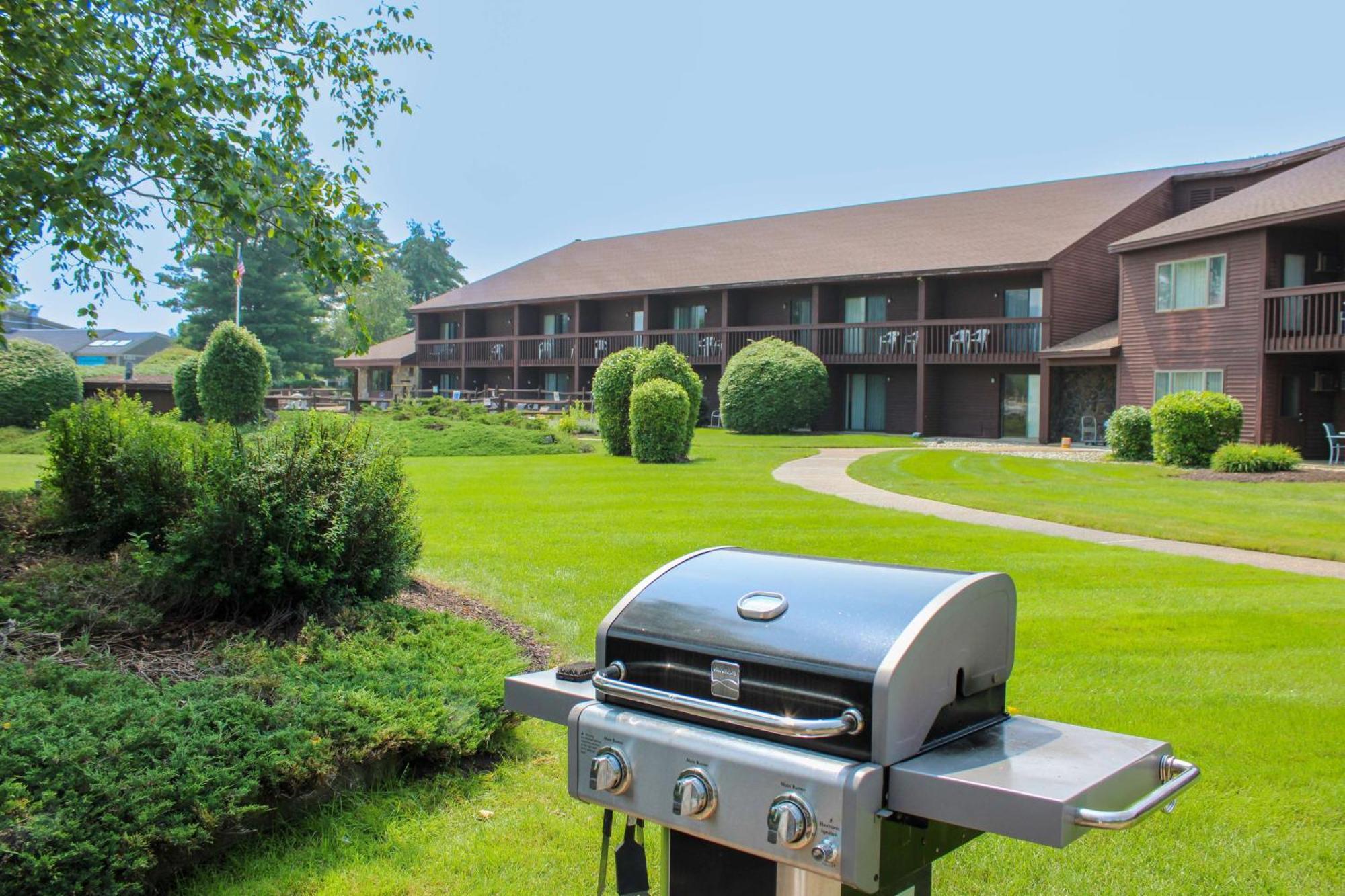 Fireside Inn & Suites Gilford Eksteriør bilde